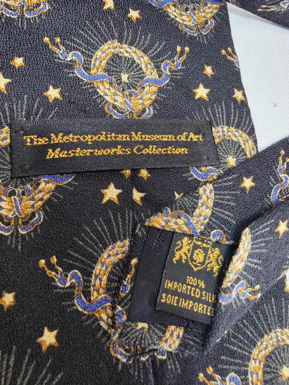Metropolitan Museum of Art Black Gold Crest Star Silk Tie 57x4